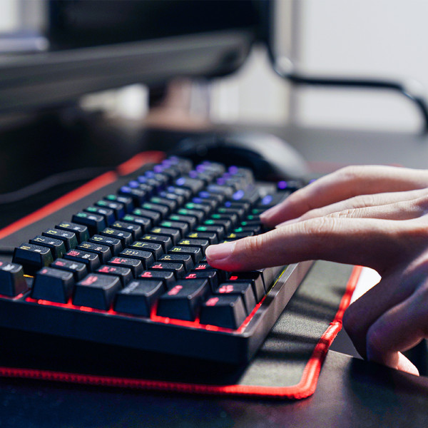 유선 텐키리스 기계식 적축 게이밍 키보드 AG0301